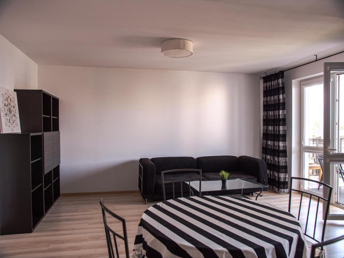 Sdh 2 Radzymin Comfortable Apartment Near Warsaw Kültér fotó